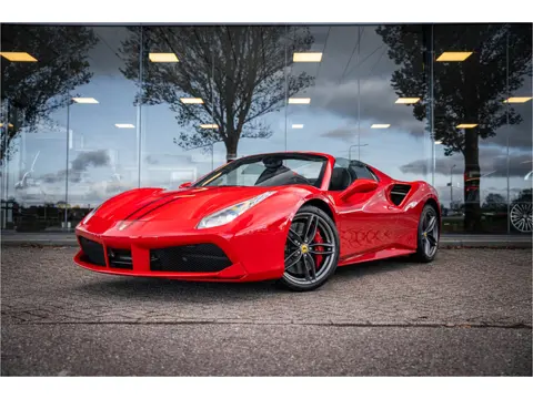 Ferrari 488 3.9 Spider HELE ** NL geleverd ** Atelier ** Carbon ** Titanium Exhaust ** 360 Camera **