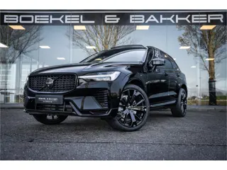Volvo XC60 2.0 T6 Plug-in hybrid AWD Ultimate Black Edition ** Trekhaak ** Ventilatie ** Panodak ** 