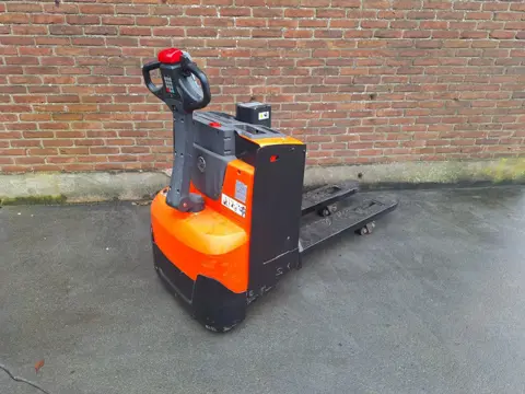 BT Stapelaar 75 cm (0044) (bj 2009)