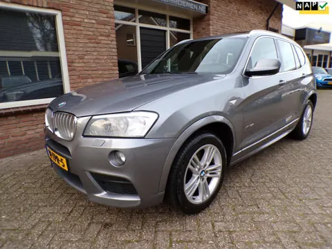 BMW X3 XDrive28i High Executive Automaat / Leder / Panoramadak / M Pakket