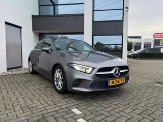 Mercedes-Benz A-klasse 200 Premium Plus SFEER CAM PDC STOELVERW CRUISE CARPLAY LANEASSIST LED/XENON