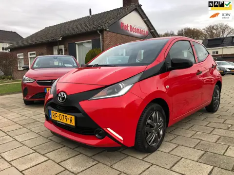 Toyota Aygo 1.0 VVT-i x-fun