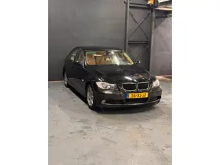 BMW 3-serie 318i