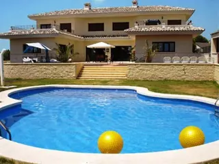 White Villas In Spain – Uw Vertrouwde Makelaar aan de Costa