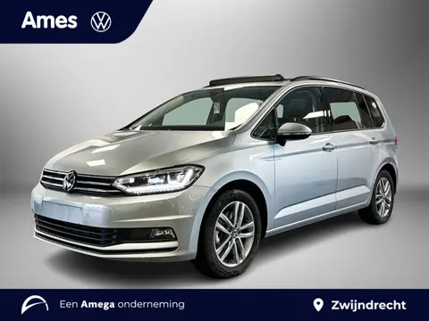 Volkswagen Touran 1.5 150pk TSI Highline 7p Panoramaschuif-kanteldak | Navigatie 'Discover Media' | 