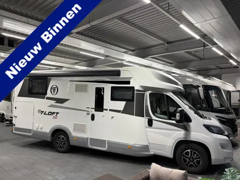 Elnagh Loft 532 9-traps Automaat, lengtebedden, elektrisch hefbed, face-to-face zit