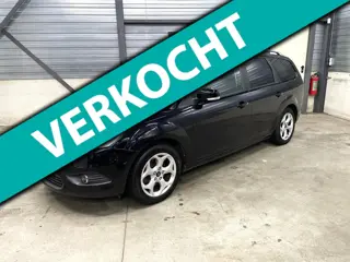 Ford Focus Wagon 1.6 Comfort trekhaak nieuwe distributie APK