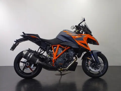 KTM 1290 SUPER DUKE GT (bj 2024)