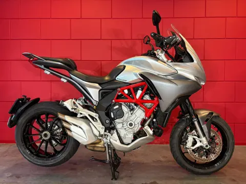 MV Agusta TURISMO VELOCE 800 | GARANTIE (bj 2016)