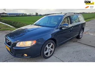 Volvo V70 2.0 D3 Kinetic/ navigatiesysteem/ leder/ bj 2011 ( euro 5)