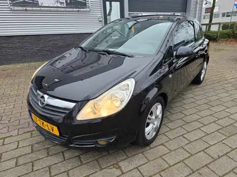 Opel Corsa 1.2 16V Enjoy (bj 2006)