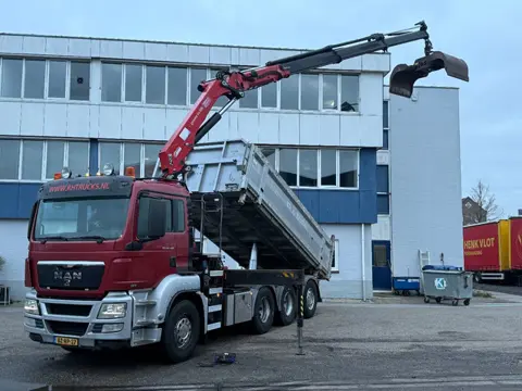 MAN TGS 35.480 8X4 + HMF 2420-K3 REMOTE + TIPPER (bj 2012)