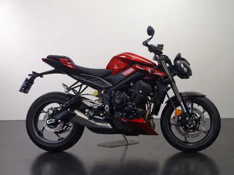 Triumph STREET TRIPLE RS (bj 2026)