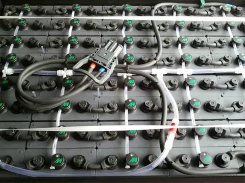 HEFTRUCK ACCU / BATTERIJEN het GOEDKOOPSTE ADRES