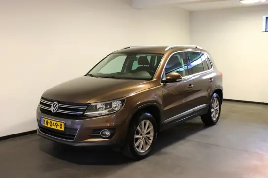 VOLKSWAGEN TIGUAN 1.4 TSI SPORT&STYLE, PDC, Alcantara, Nieuwe distributieketting, Nieuwe remmen voorzijde, Trekhaak
