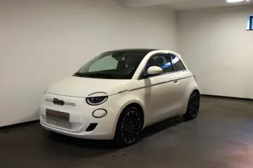 FIAT 500E La Prima 500, 42 Kw, CarPlay, Camera, Navi, Clima,