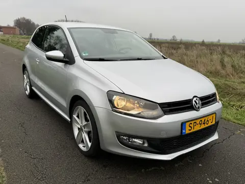 Volkswagen Polo 1.4-16V Highline Airco/Cruise/PDC/AUTOMAAT/NW D-RIEM!/APK 12-2026!