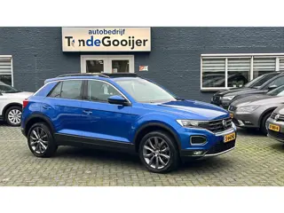 Volkswagen T-Roc 1.0 TSi Style Business | NAV. | PANORAMA | CAMERA | 18" |