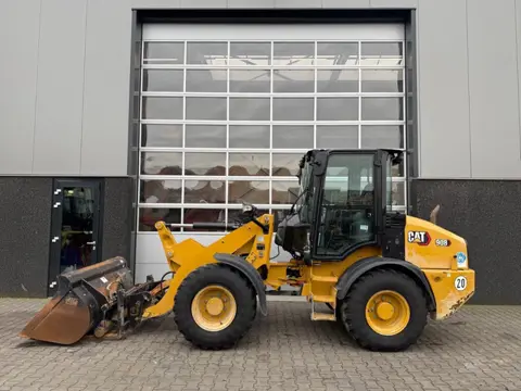 Caterpillar 908 (bj 2023)