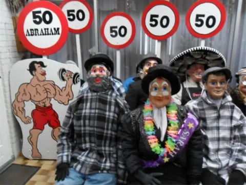 Abraham of Sarah pop levensgroot goedkoopst in de regio