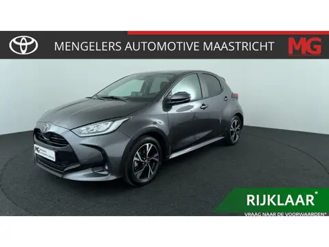 Toyota Yaris 1.5 Hybrid 115 First Edition | Rijklaar | LED | Camera | Navi | Keyless