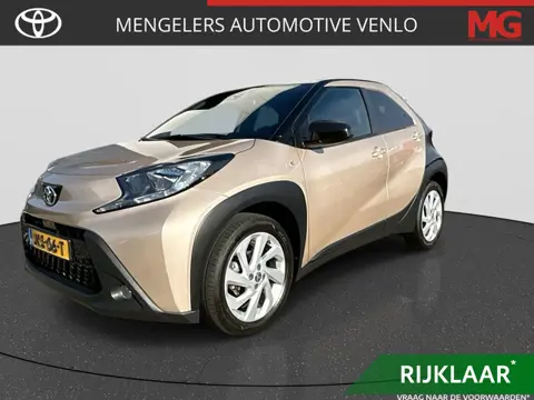 Toyota Aygo X 1.0 S-CVT Pulse | Rijklaar | Automaat | Stoelverwarming|