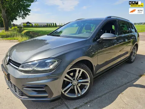 Volkswagen Golf Variant 2.0 TDI Highline Business R-LINE/ AUTOMAAT/ BJ 2020
