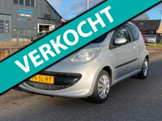 Peugeot 107 1.0-12V XS N.A.P Nieuwe APK bij aflevering.