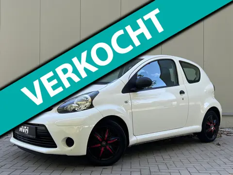 Toyota Aygo 1.0 VVT-i Comfort - 2013 - Airco - Dealeronderhouden - OrigNL - NAP