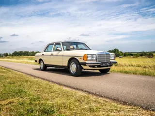 Mercedes-Benz 200-280 (W123) 200
