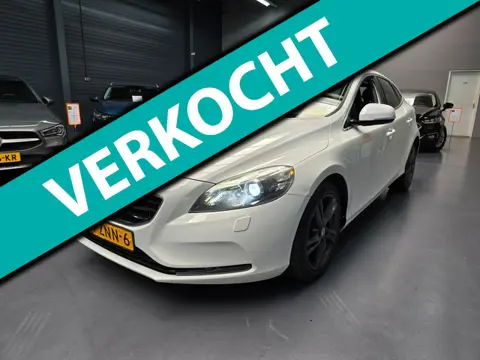 Volvo V40 1.6 D2 Summum LEDER PANORAMA CAMERA NAVI NAP NL AUTO