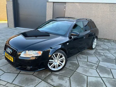 Audi A4 Avant 4.2 V8 S4 quattro Pro Line |Bi-Xenon|Voll. Leder |Recaro | Schuif/Kantel | Zwart Metal