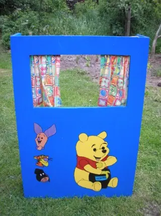 Poppenkast - grote stevige , oerdegelijk