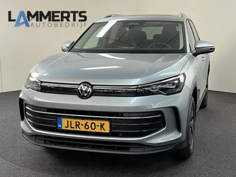 Volkswagen Tiguan 1.5 eHybrid 204PK Edition NIEUW !!!!!!!!!! RIJKLAAR HUD / stoel en stuurverw. / pa