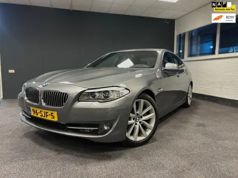 BMW 5-serie 520i High Executive NW KETTING/LEDER/AUT/SFEER