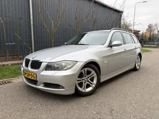 BMW 3 Serie Touring 325i Dynamic Executive / AUTOMAAT / AIRCO ECC / CRUISE