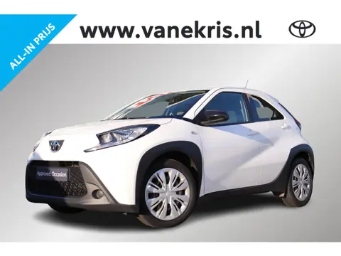 Toyota Aygo X 1.0 VVT-i MT Play, Apple carplay, Android auto , Parkeercamera, Adaptieve Cruise Contr