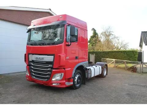 DAF XF 106.460 / Space Cab / Euro6 / Kipper Hydrauliek