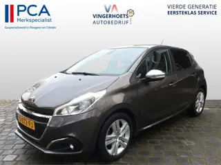 Peugeot 208 110 Pk * AUTOMAAT * Signature uitvoering * Airco * Navigatie * Trekhaak * Dab Radio * Cr