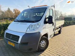Fiat Ducato 33 2.2 MultiJet MLH1 , 3 - Pers. , Zwaailichtbalk , Laadbak 350 x 210 , Trekhaak.