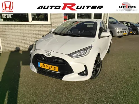 Toyota Yaris 1.5 Hybrid 115 Dynamic (bj 2025, automaat)