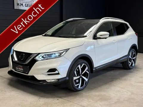 Nissan QASHQAI 1.3 DIG-T Tekna Pano 19Inch Navi 360Cam Cruise Zeer Compleet! Fully Serviced! !! VERK