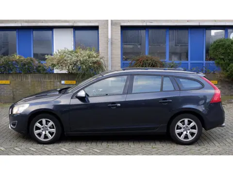 Volvo V60 1.6 D2 Momentum