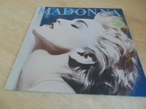 lp madonna- true blue