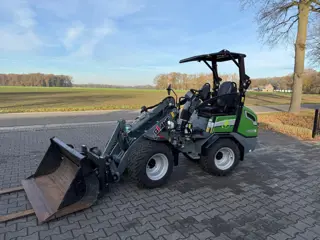 Giant G2200E X-TRA shovel 520AH ! (bj 2022)