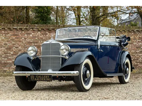 Mercedes-Benz 200-serie 200 Cabriolet C "Bare metal-Frame off restoration" "Bare metal-Frame off res