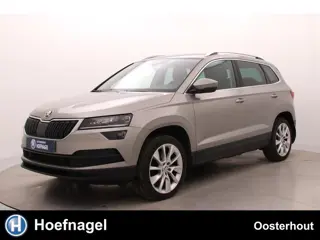 Skoda Karoq 1.5 TSI ACT Style | Adaptive cruise control | Stoelverwarming | CarPlay | Trekhaak