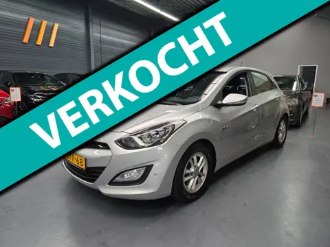 Hyundai I30 1.6 GDI i-Drive CAMERA NAVIGATIE PARKEERSENSOREN NAP NL AUTO