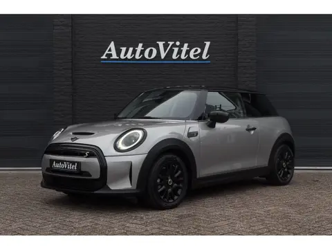 MINI Cooper SE 33 kWh | Camera | Comfort Access | Stoelverwarming | LED