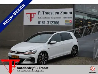 Volkswagen Golf 2.0 TSI GTI Performance Panoramadak/Adaptive cruise control/Digital dash/Achteruitri
